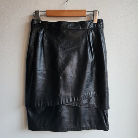 🇫🇷 Vintage Black Leather Mini Skirt - Made in France - Sz 6 - Picture 1 of 14